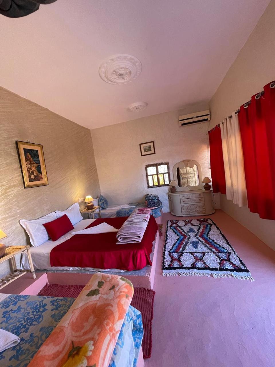 La Maison d'Hôtes Les Grôttes Ait Benhaddou Extérieur photo
