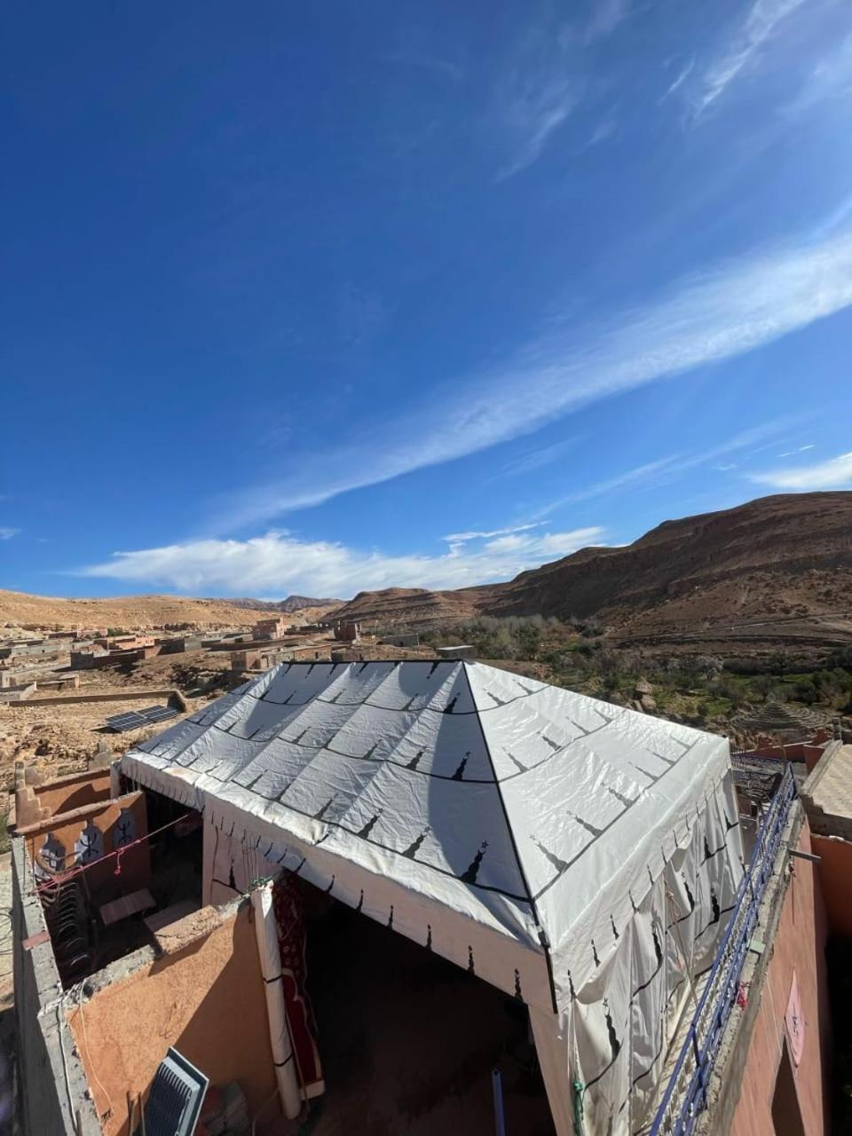 La Maison d'Hôtes Les Grôttes Ait Benhaddou Extérieur photo